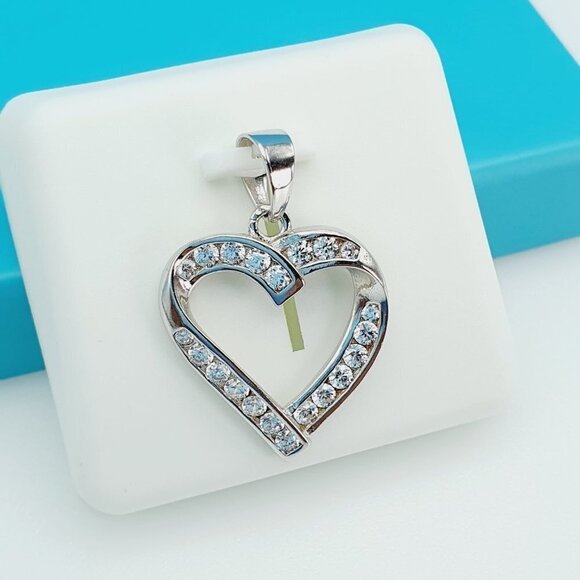 "925 Sterling Silver CZ Beautiful Pendant for Women, 1USPAR4091 - Picture 3 of 11